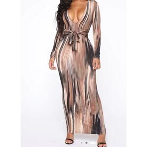 Fashion Nova Women’s Black & brown maxi dress L